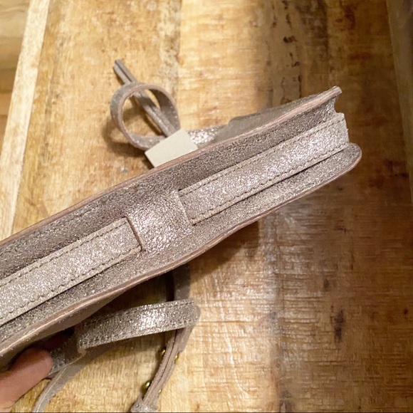 NWT Madewell simple suede metallic crossbody bag - Picture 7 of 10